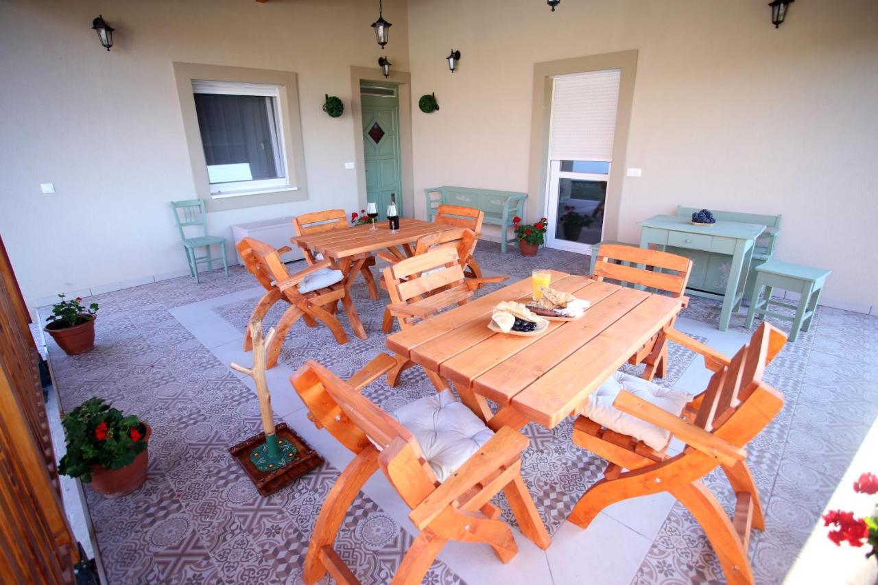 Apartamento A Zoldbiciklis Haz Egerszalók Exterior foto