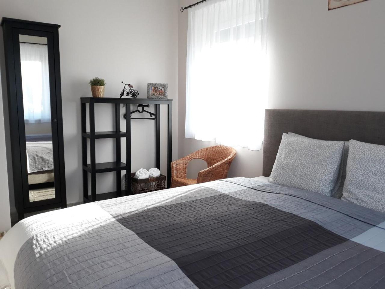 Apartamento A Zoldbiciklis Haz Egerszalók Exterior foto